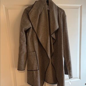 Janska Elegant Women's Tan Open Front Wrap